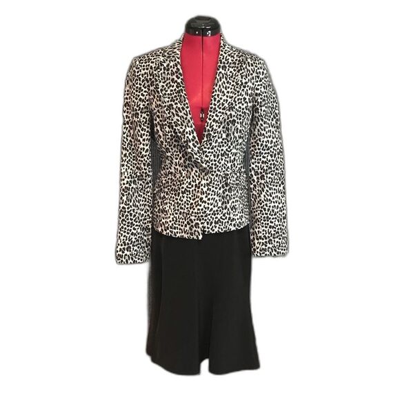 WHBM Skirt Suit Size 6 Black & Grey Animal Print 2-Piece Set Skirt & Blazer - Picture 9 of 9